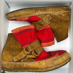 Sorel Yaquina Suede Leather Tapestry Slip OnMoccasins Size 9.5